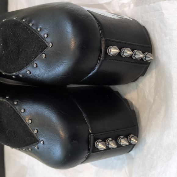 Seven Seas Platform Ankle Boots - Picture 14 of 15